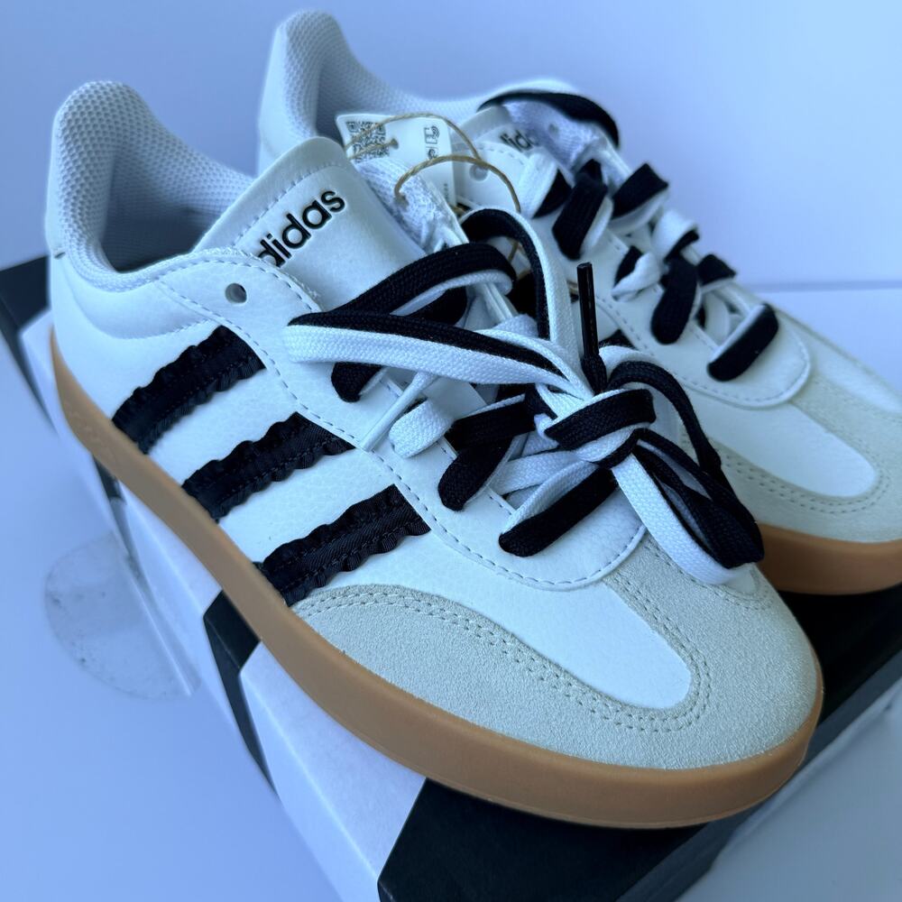 Adidas Barreda JP5968 White Black Gum Women's 7 / UK 5.5 NWT New In Box